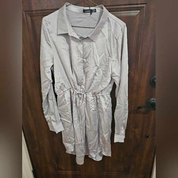 Nwt Boohoo shirt dress- 12 - Picture 4 of 9